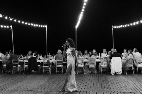 Смазанные свадебные снимки — тренд, а не