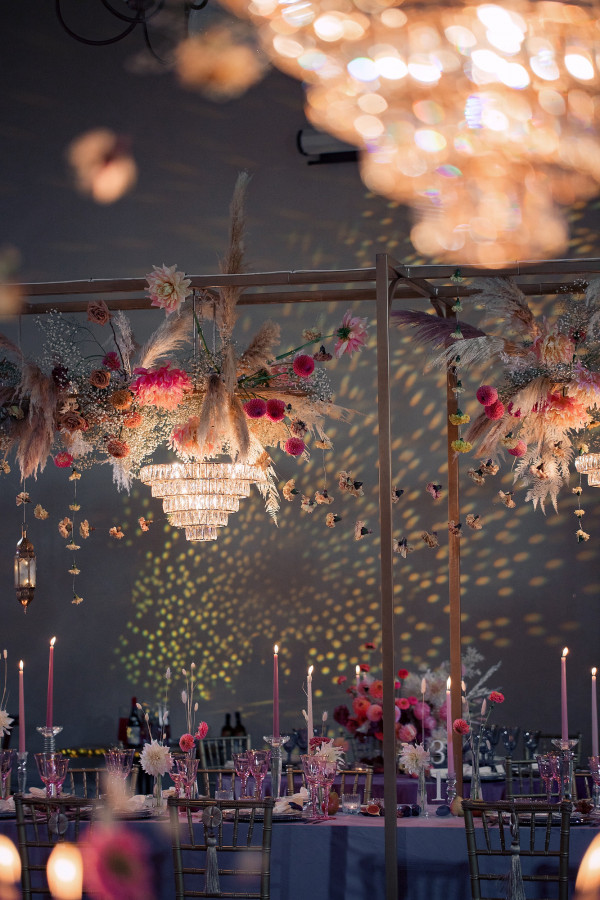 Свадьба с сухоцветами и декором в оттенке