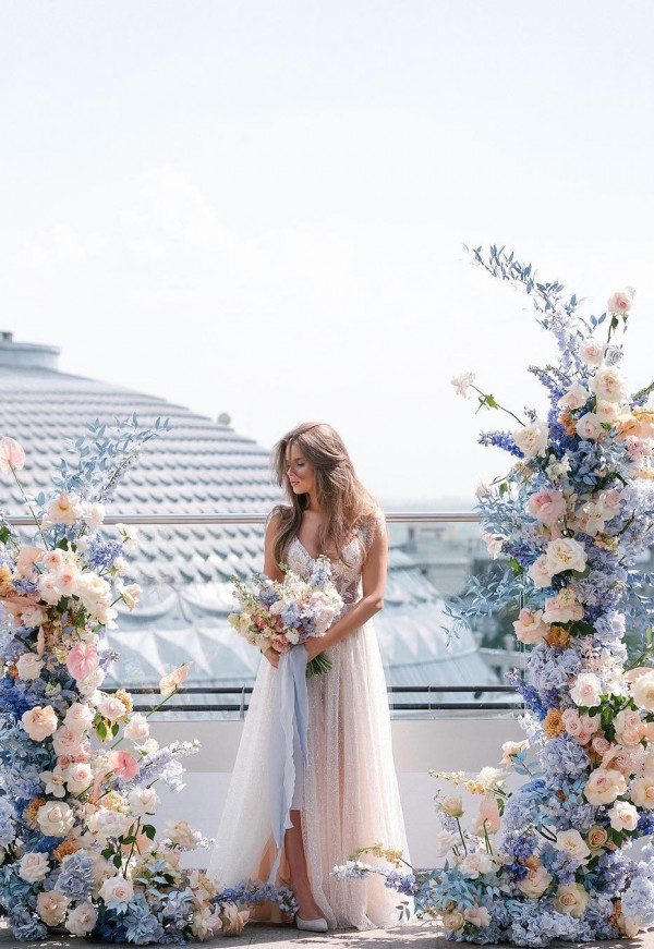 «В нашей жизни все по любви», —