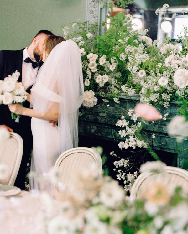 «В нашей жизни все по любви», —