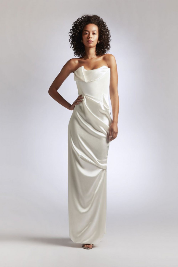 Платья-трансформеры из экоматериалов в коллекции Vivienne Westwood