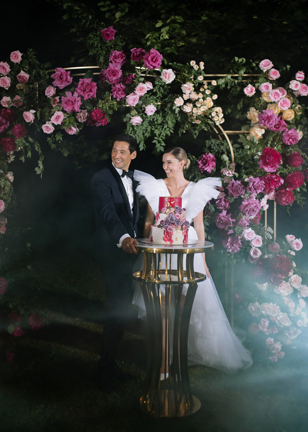 Лесная свадьба с ярким цветочным декором