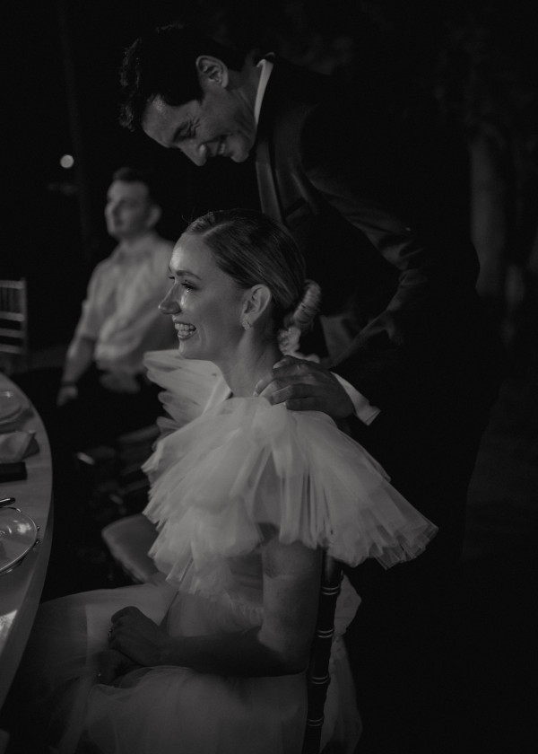 Лесная свадьба с ярким цветочным декором