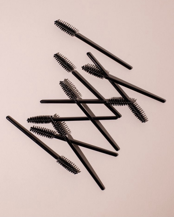 Наращивание ресниц и ламинирование в макияже невесты: