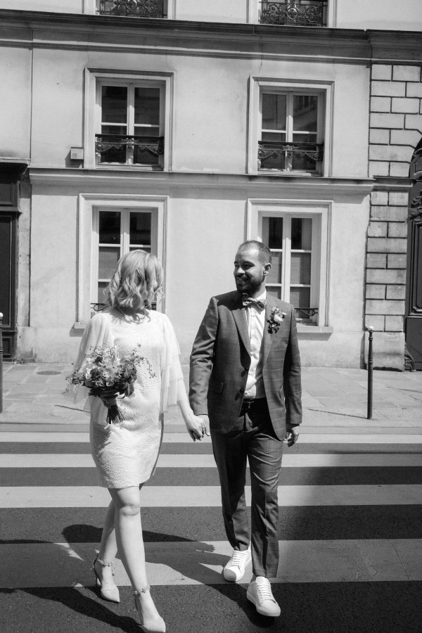 Париж, желтый микроавтобус и романтичная съемка для