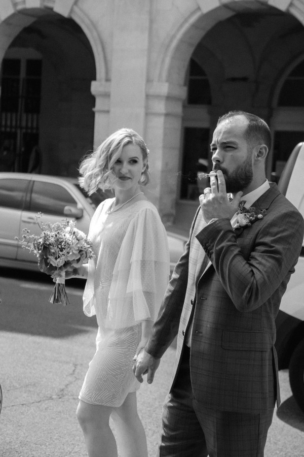 Париж, желтый микроавтобус и романтичная съемка для