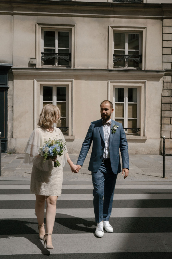 Париж, желтый микроавтобус и романтичная съемка для