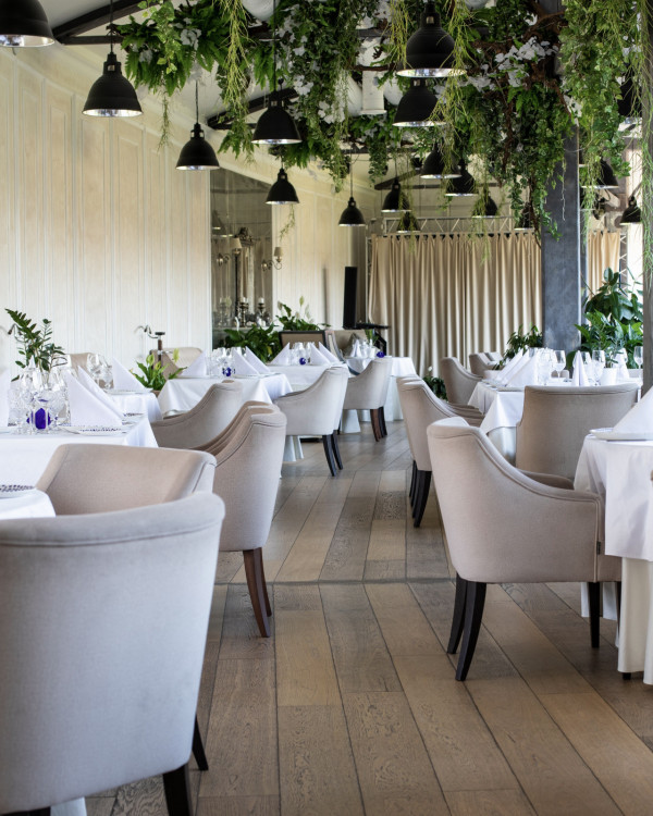 Ресторанный комплекс Olymp Junior: какой зал выбрать