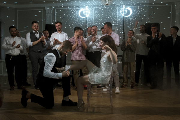 Нежная свадебная съемка с яркими акцентами