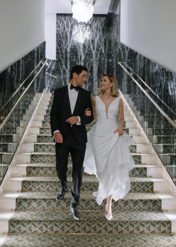 Лесная свадьба с ярким цветочным декором