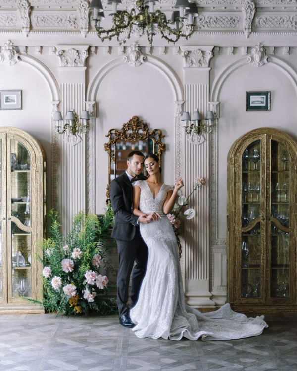 Платье невесты: трендовые цвета 2022 года