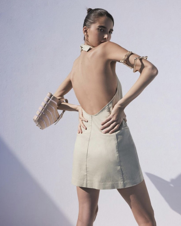 Браслеты на плечо — тренд, который станет