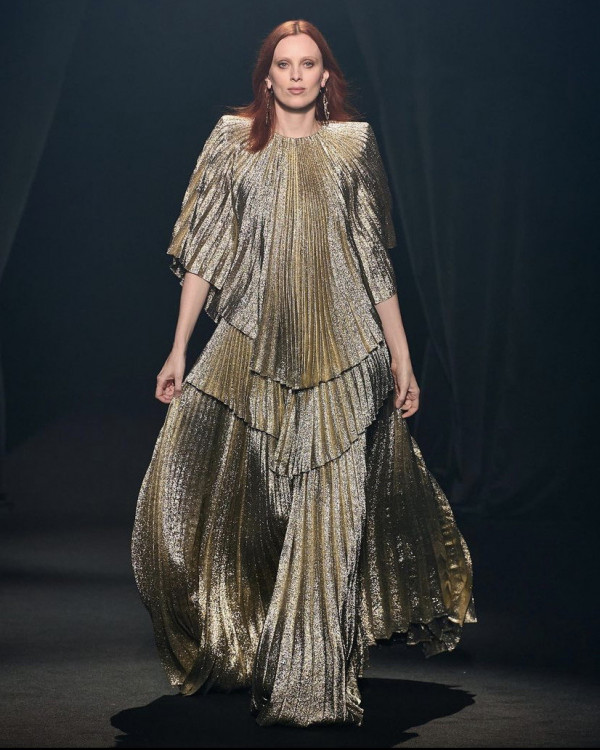 Платье невесты: трендовые цвета 2022 года