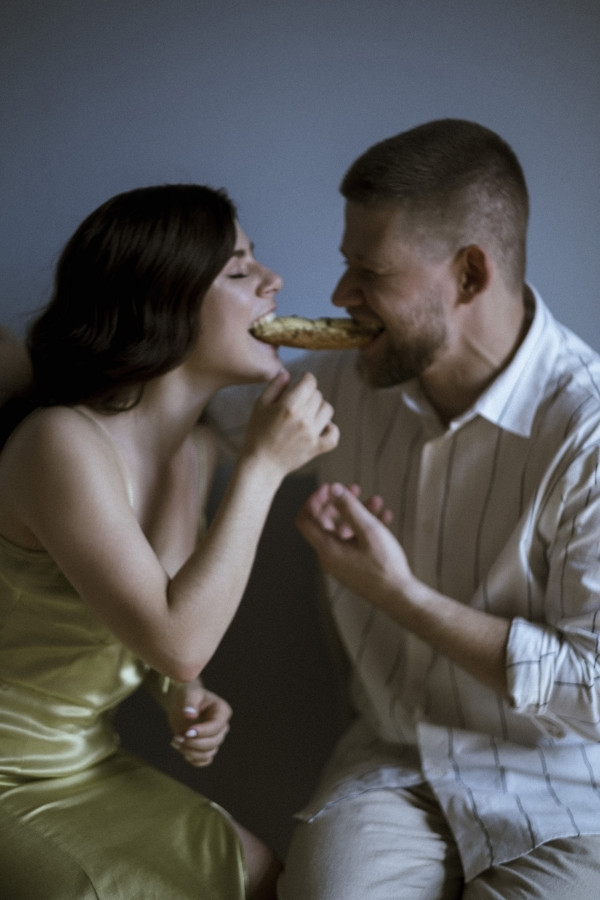 Нежная свадебная съемка с яркими акцентами