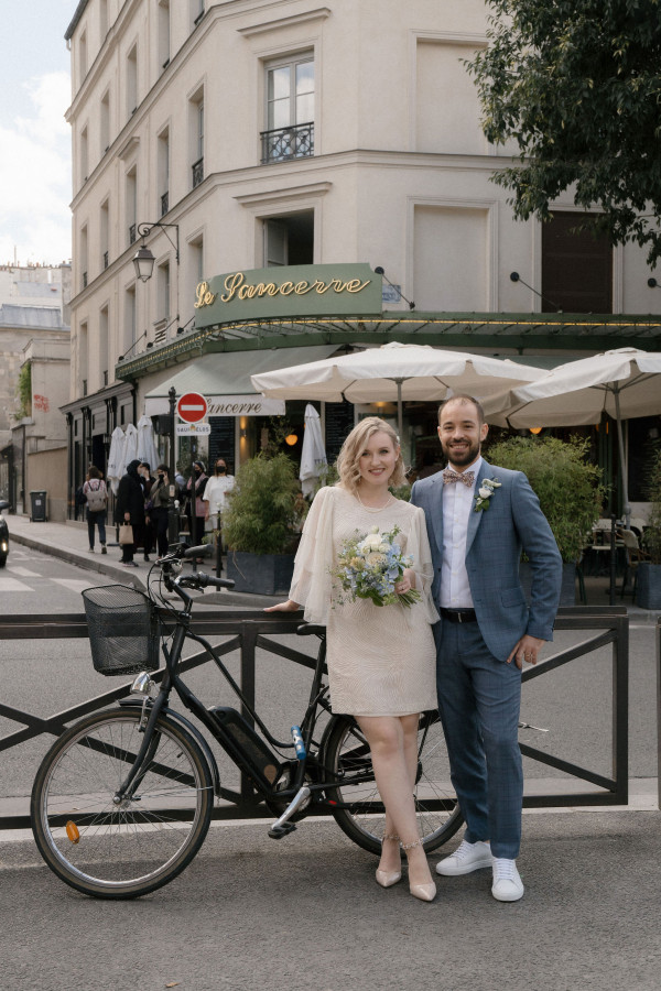 Париж, желтый микроавтобус и романтичная съемка для