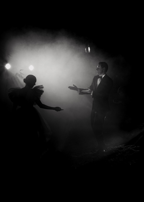 Лесная свадьба с ярким цветочным декором