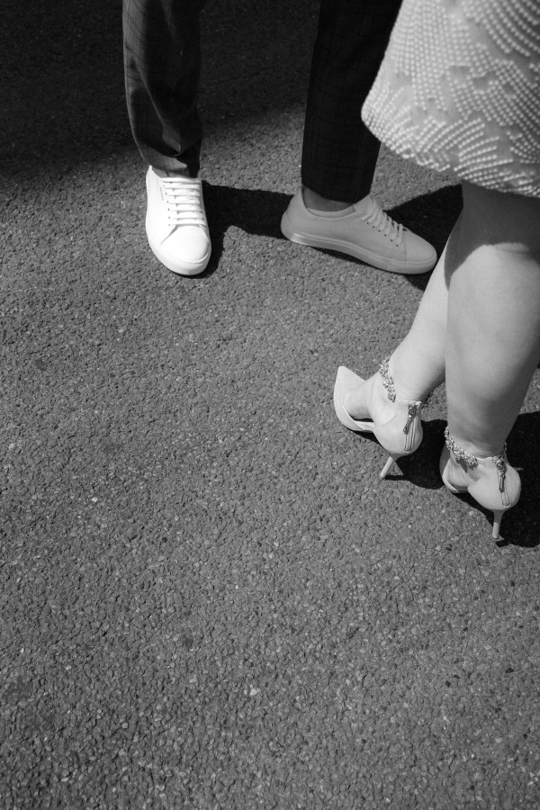 Париж, желтый микроавтобус и романтичная съемка для