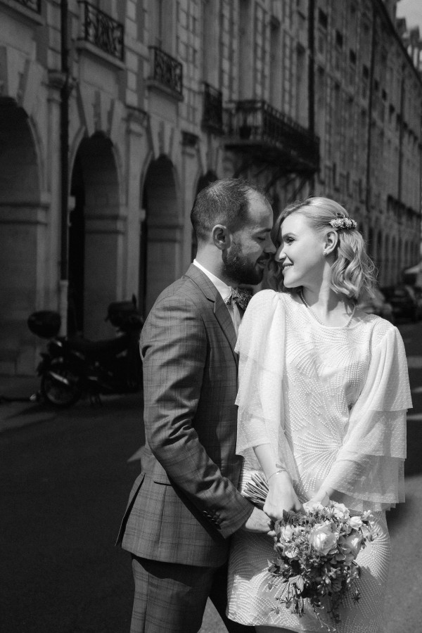 Париж, желтый микроавтобус и романтичная съемка для