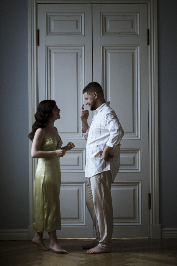 Нежная свадебная съемка с яркими акцентами