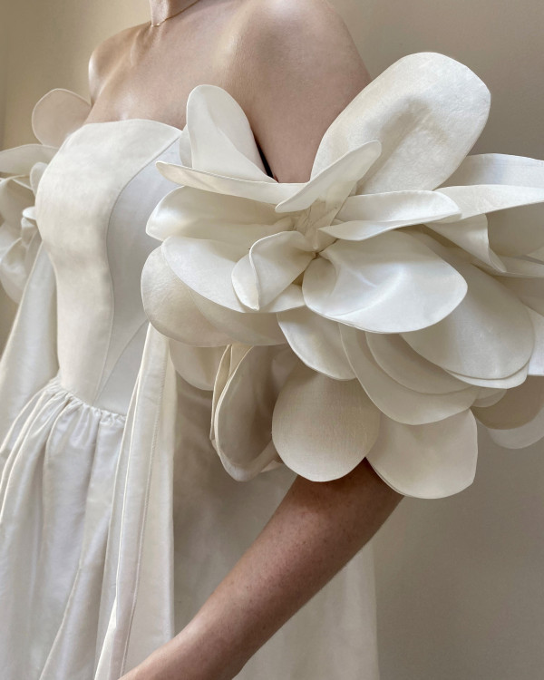 Мы знаем, где найти идеальное мини-платье для