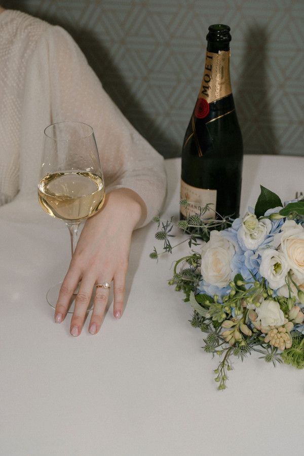 Париж, желтый микроавтобус и романтичная съемка для