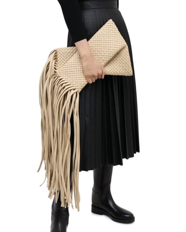 Подборка недели: 20 нарядных сумочек для свадьбы