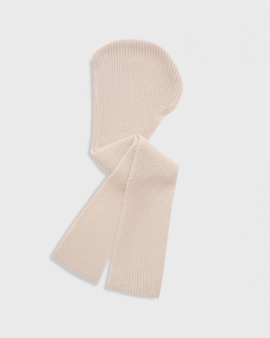 Модные шапки: что носить осенью/зимой 2022