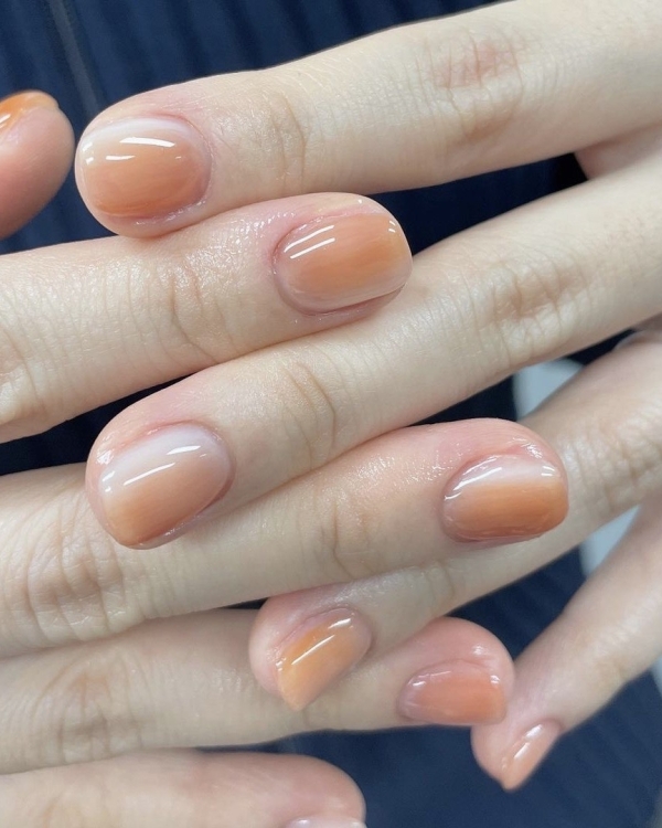 20 актуальных идей маникюра для холодного времени