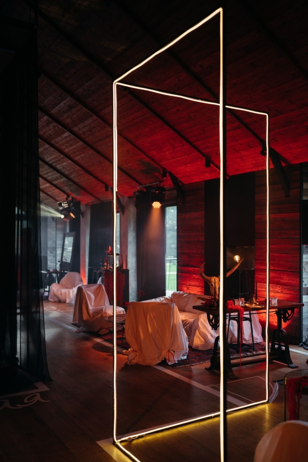 5 самых запоминающихся свадеб сезона 2022 в