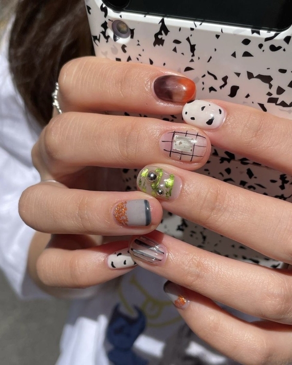 20 актуальных идей маникюра для холодного времени