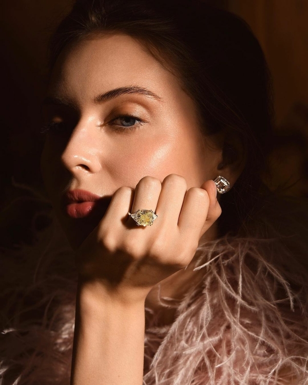 Самые красивые помолвочные кольца российских ювелирных брендов