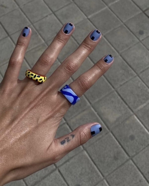 20 актуальных идей маникюра для холодного времени