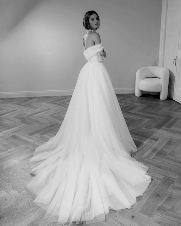 Посмотрите на новую кутюрную коллекцию свадебных платьев