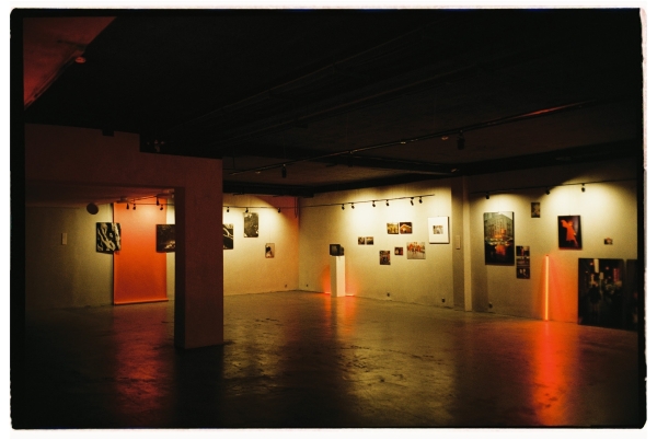 Как прошла первая выставка фотографа Арсения Прусакова