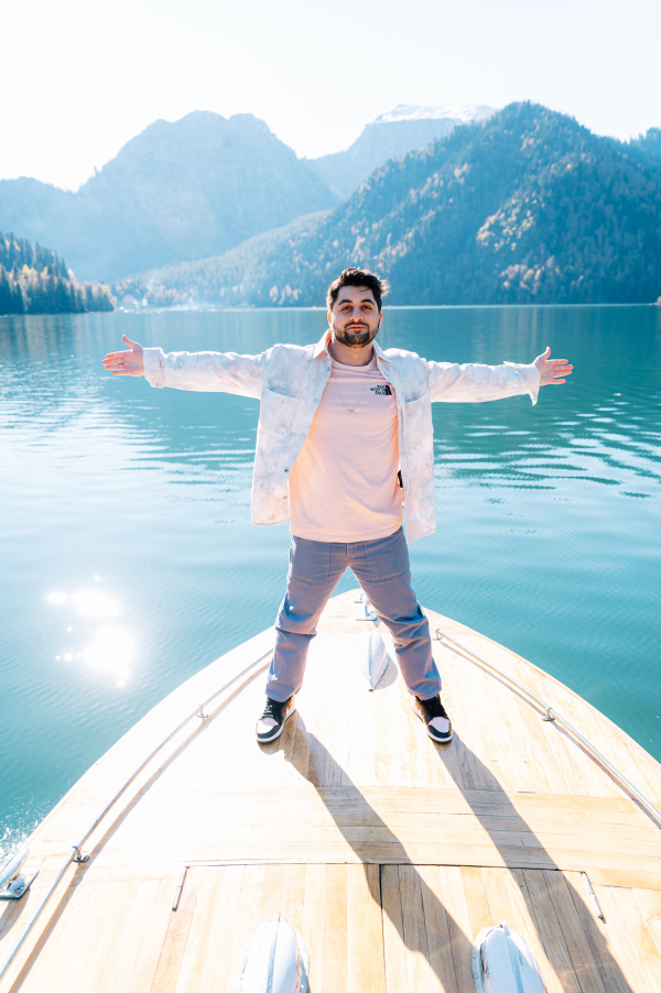 Диджеи Нарек Меликян