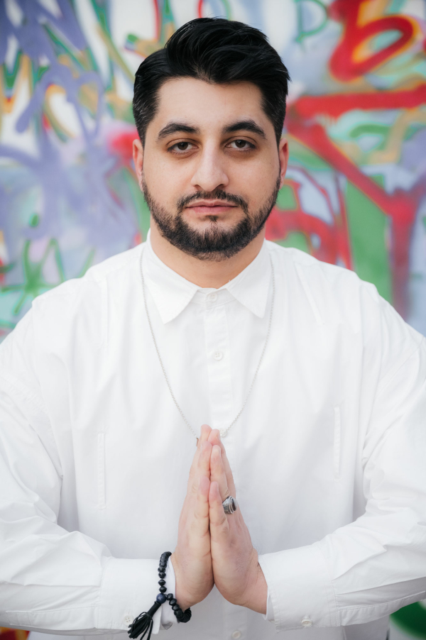 Диджеи Нарек Меликян