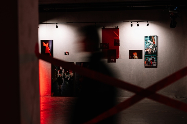 Как прошла первая выставка фотографа Арсения Прусакова