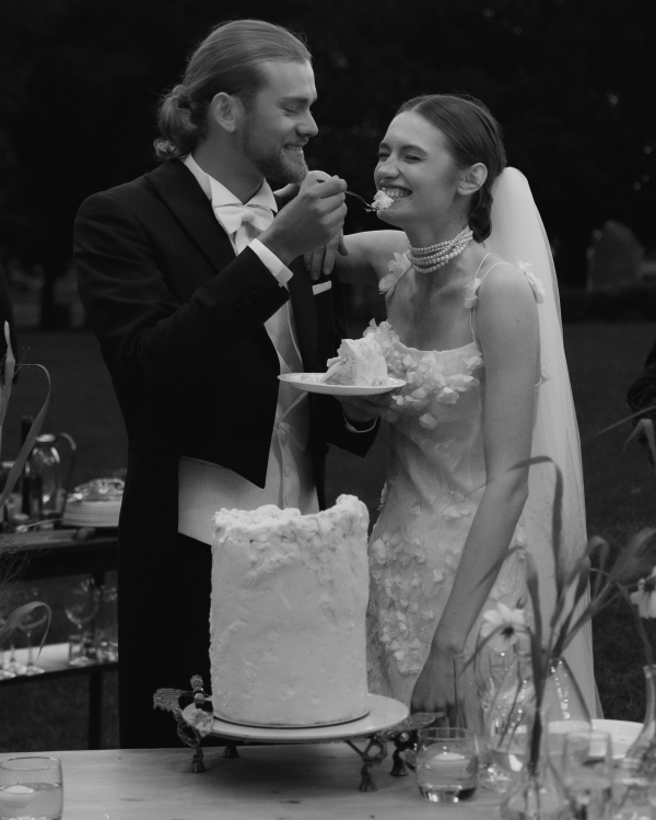 Свадебная церемония в готическом соборе и камерный