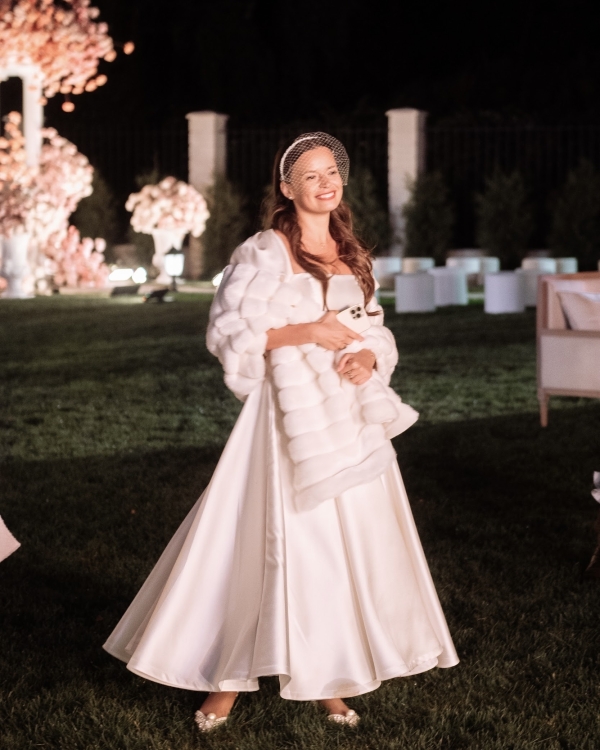 Свадьба в собственном шато с тысячами живых