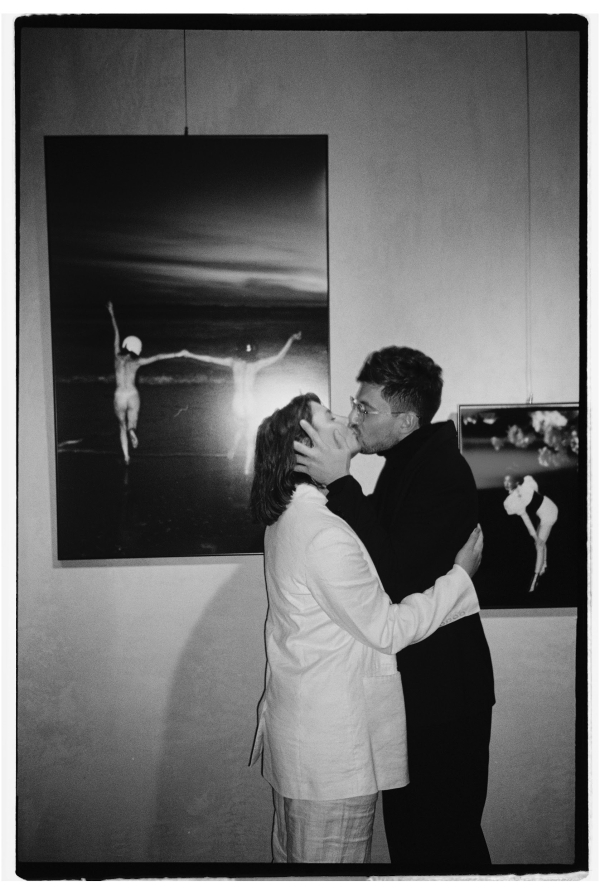 Как прошла первая выставка фотографа Арсения Прусакова