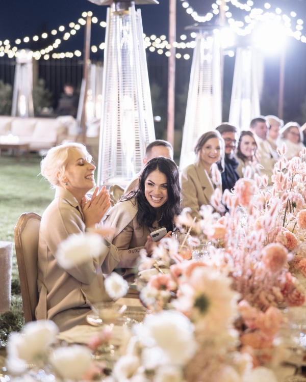 Свадьба в собственном шато с тысячами живых