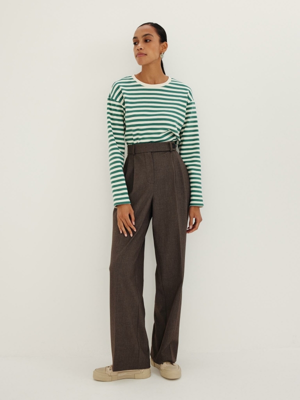 Шоколадный — новый черный: 30 предметов гардероба