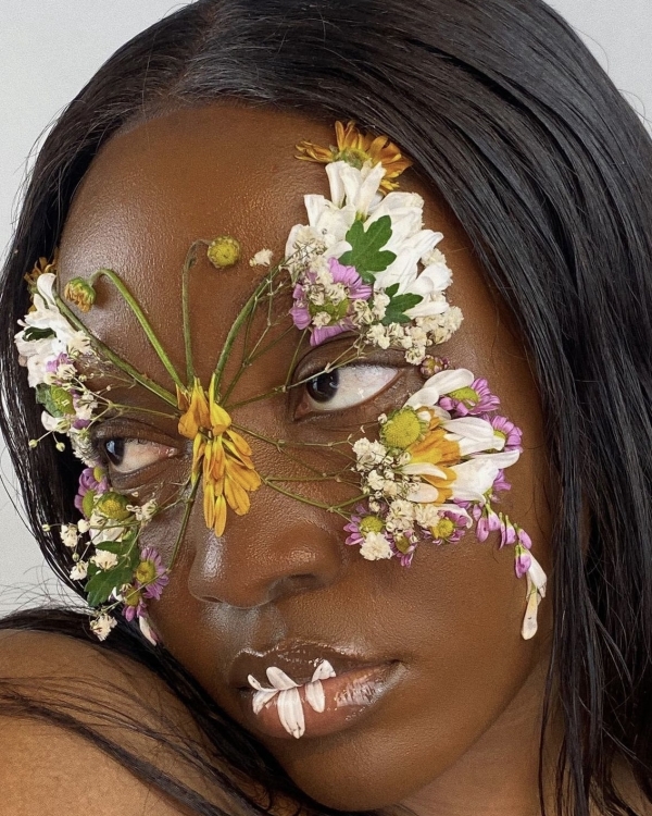 Страшно красиво: 20 небанальных идей макияжа на