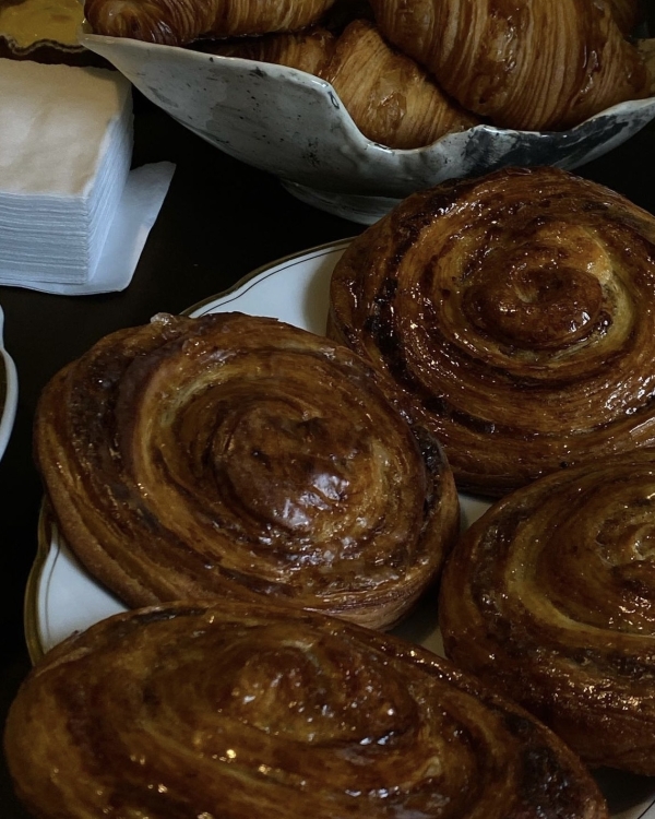 Время горячих булочек или где покупать свежую