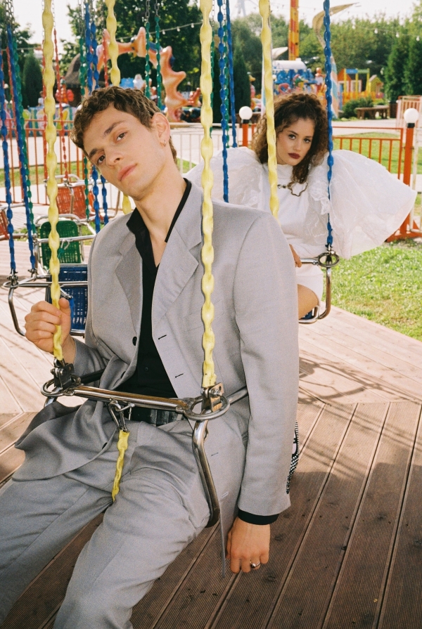 Парк аттракционов и бунтарский дух в новой