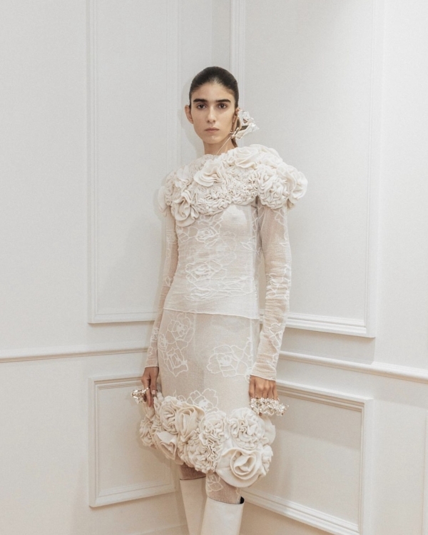 Прозрачные, как стекло, цепи и браслеты-гиганты: 10