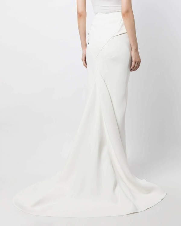 Свадьба, но не в платье: стильные белые