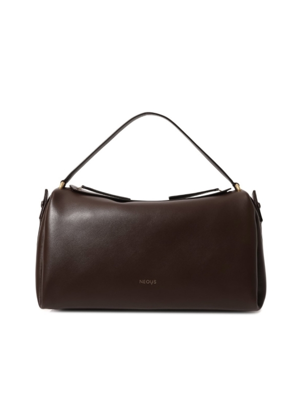 Шоколадный — новый черный: 30 предметов гардероба