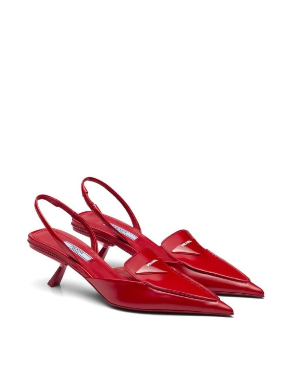 26 красных кожаных вещей, которые точно притянут