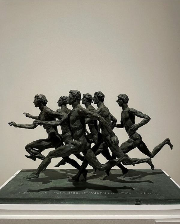 Электроакустический концерт, блины с угрем и маркет